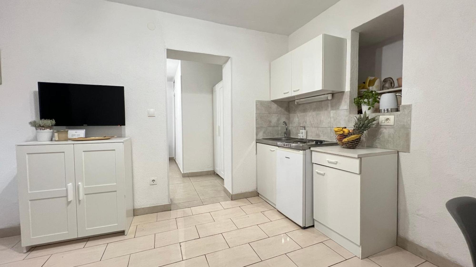 Apartmani Vela Makarska Exterior photo