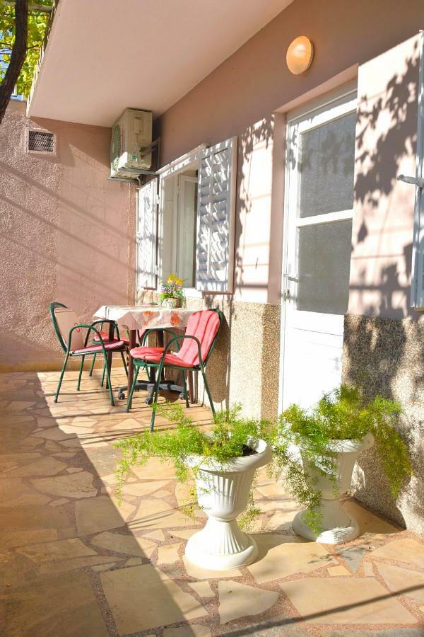 Apartmani Vela Makarska Exterior photo